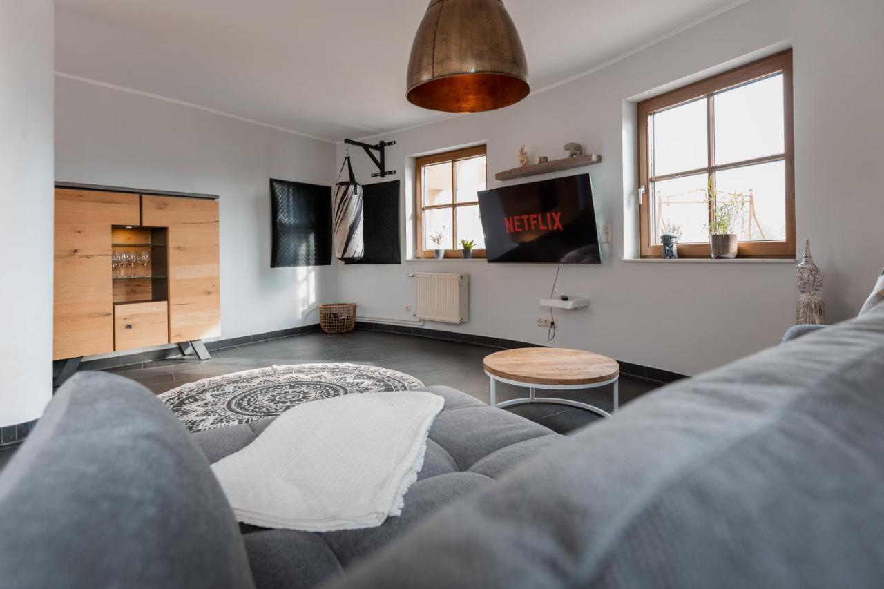 Erholung In Der Natur In Moselnahe, King Size Bett, Netflix, Waschmaschine, Trockner Bengel Exterior photo